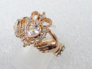 クリスタル　指輪(18号)